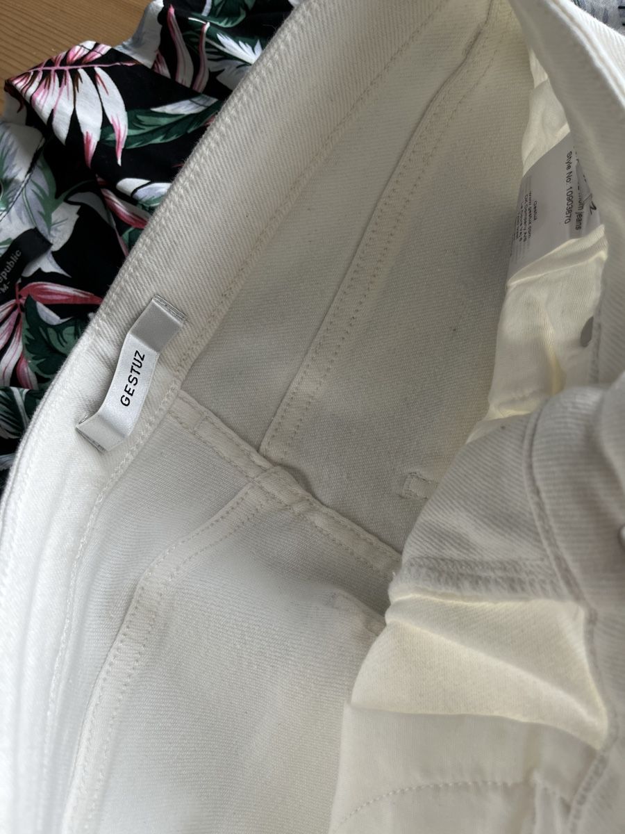 Bershka Jeans: Gestuz & Bershka Jeans & Hemd - Gr. M – Nuovo (secondo la descrizione) da Davos Dorf venduto da AJRMBA 6
