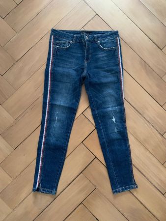 ZARA - Jeans blau mit Galonstreifen 38