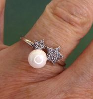 Ring 925 Silber mit synthetischen Steinchen und Perle