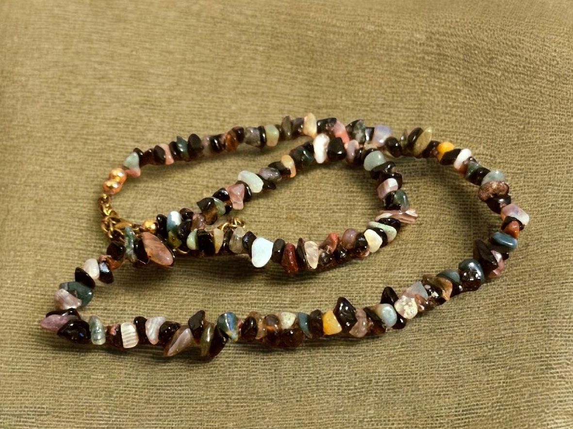 Catenine: Handgeknöpfte Splitterkette, Achat & schwarzer Turmalin – Nuovo e nell'imballaggio originale da Aarau venduto da Schmuckhoehle_MD