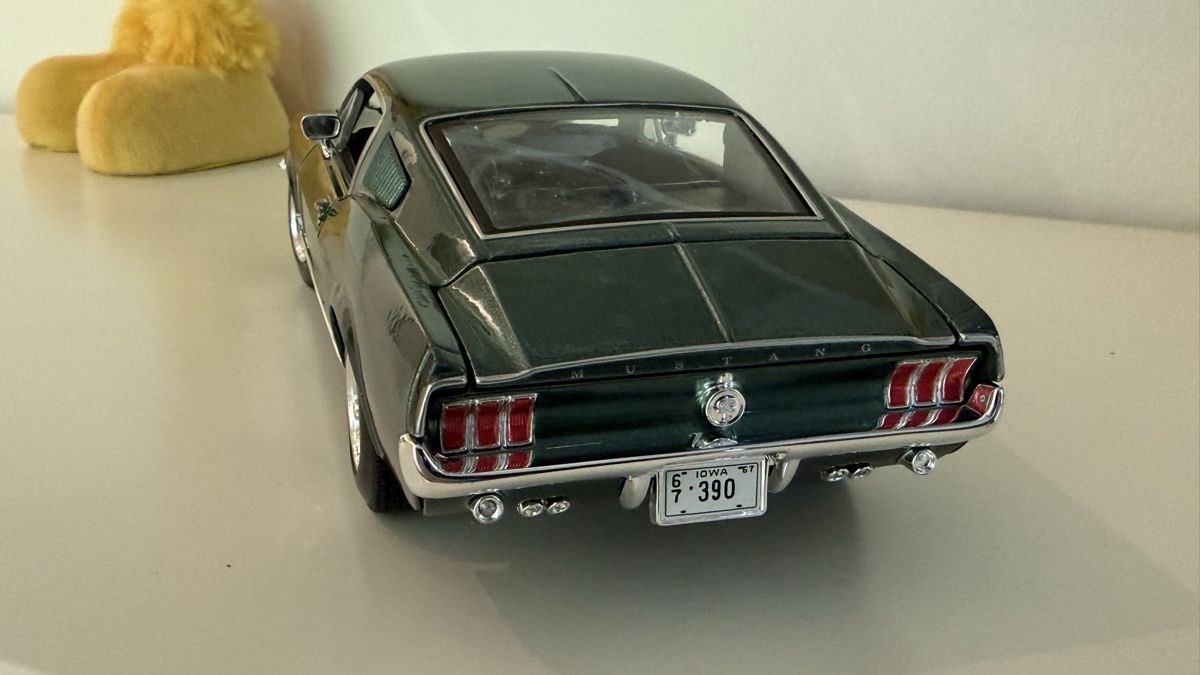 Modellini d'auto: Mustang GT 1967 – Usato da Basel venduto da Zomeg 4