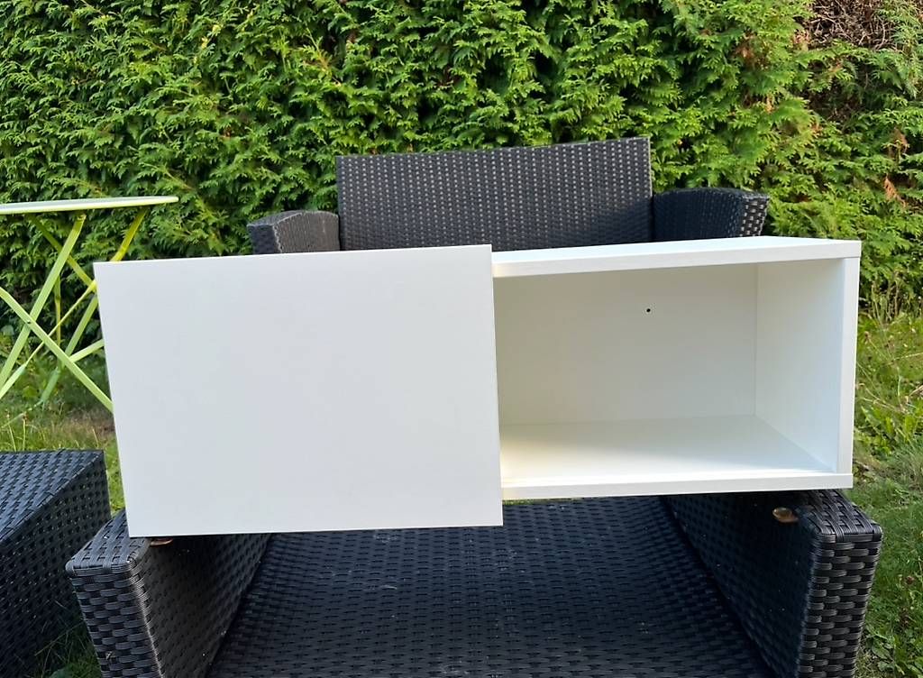 Scaffali: Ikea: Brimnes Hängeregal  – Usato da Zürich venduto da kangi25 1