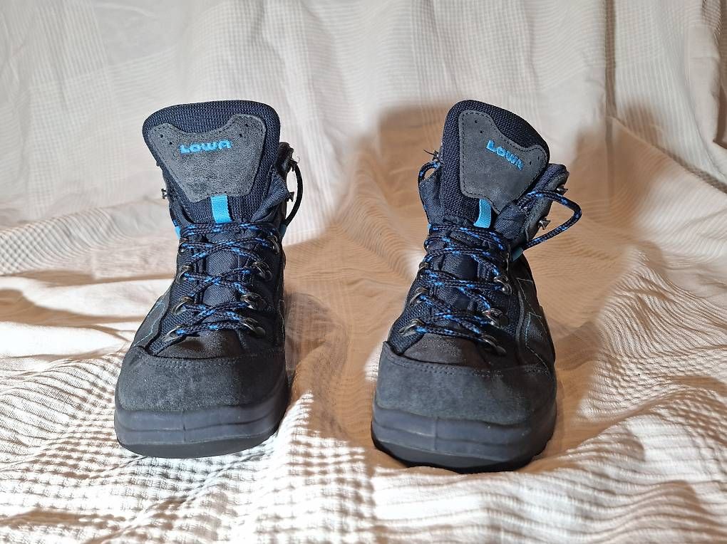 Chaussures femmes: Lowa Wanderschuhe Gr. 37 – D'occasion à Greifensee par Timerons 3