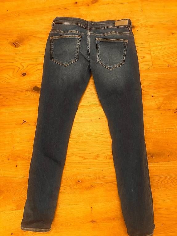 Jeans: Only Blue Denim Jeans Grösse 32x32 – Usato da Oberdiessbach venduto da Oberd 1