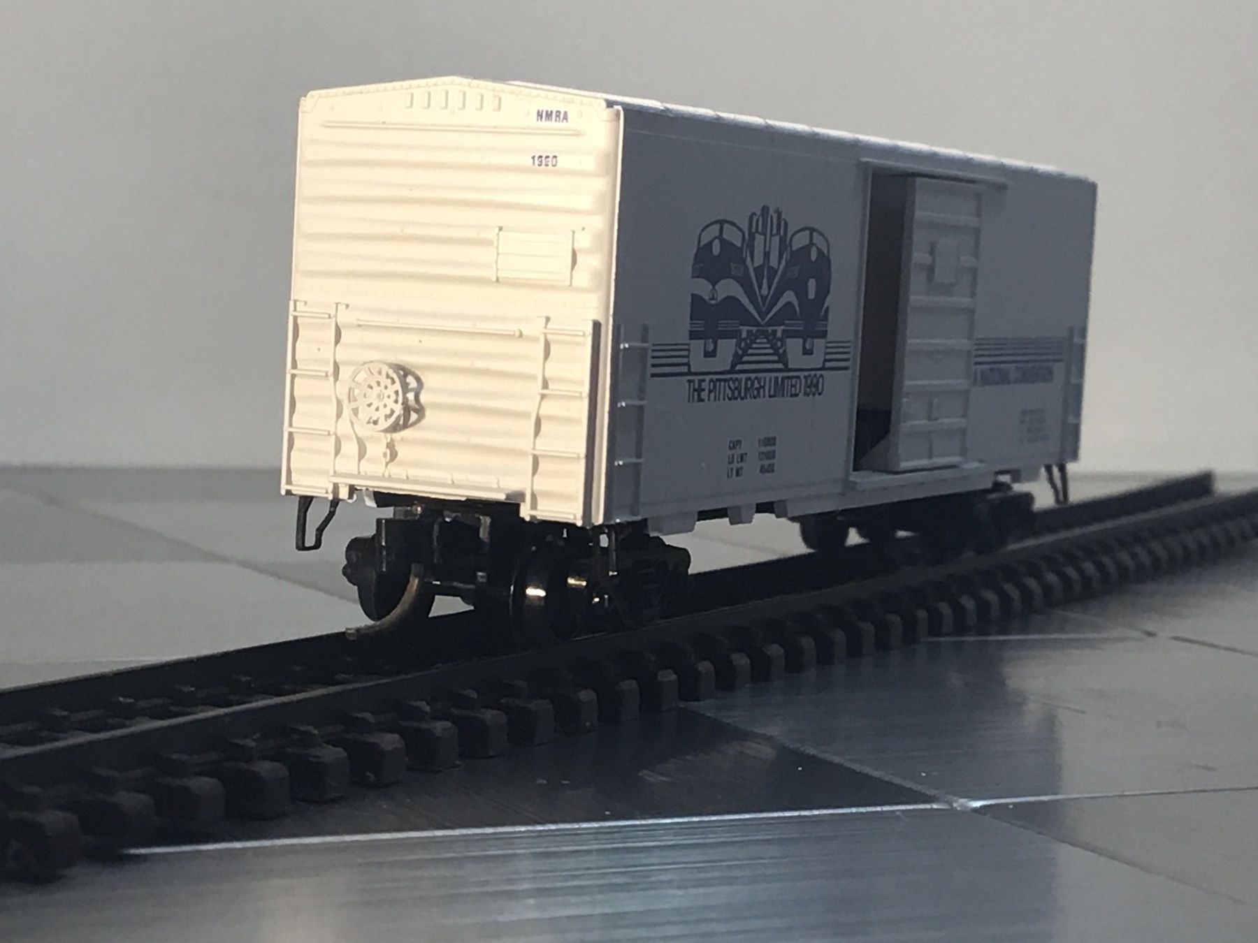 Micro Trains Line Modelleisenbahnen: MICRO TRAINS LINE GÜTERWAGEN SPUR N – Gebraucht aus Männedorf von Modellbau-wyss 1