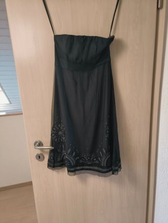 Robe de soirée bustier dentelle Esprit noir