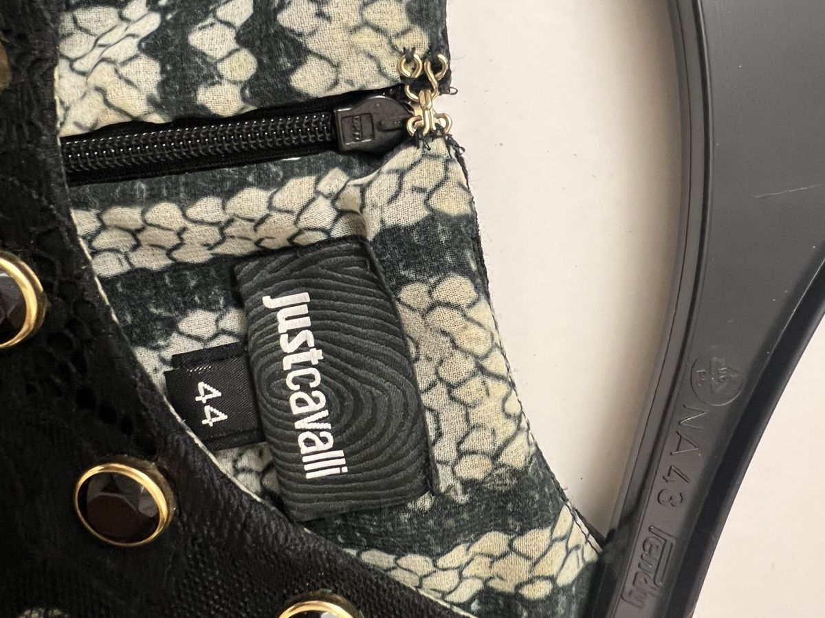 Roberto Cavalli Vestiti: Just Cavalli Dress – Nuovo (secondo la descrizione) da Oberägeri venduto da anv_6z5c 2