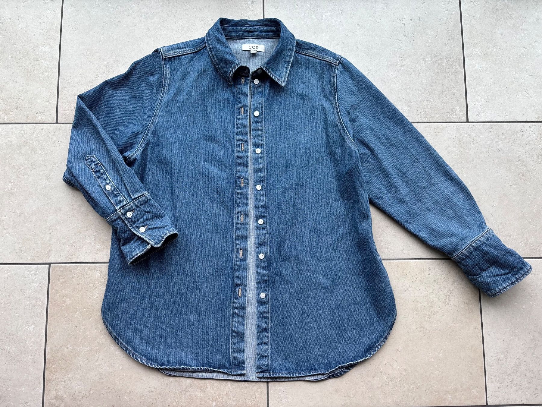 Cos Blusen: COS Denim Overshirt Gr. 42 – Gebraucht aus Bottmingen von ana_5hrv 3