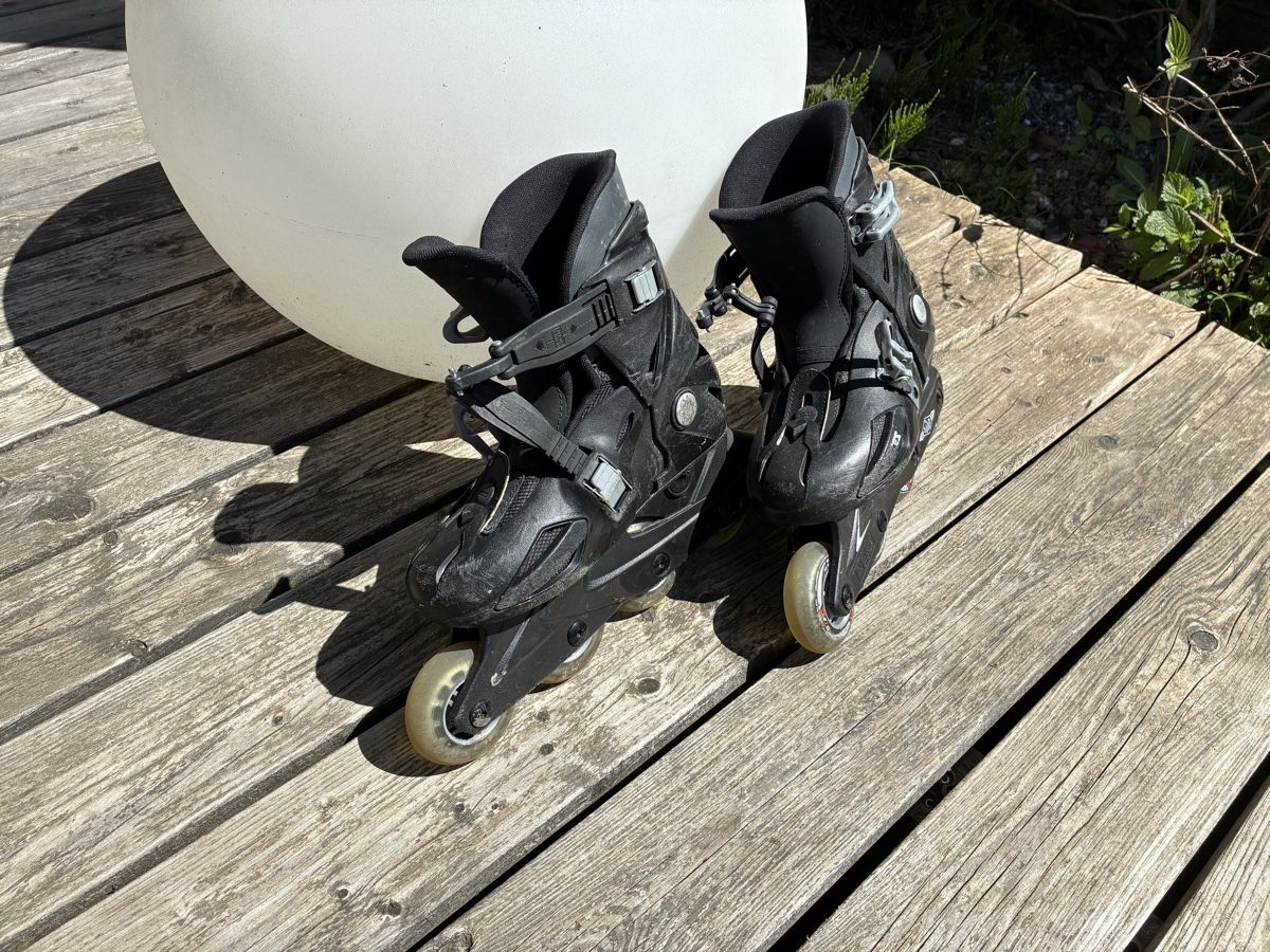 Patins à roul. & inline: Inline Skates Gr.30-35 – D'occasion à Seuzach par Lulli12