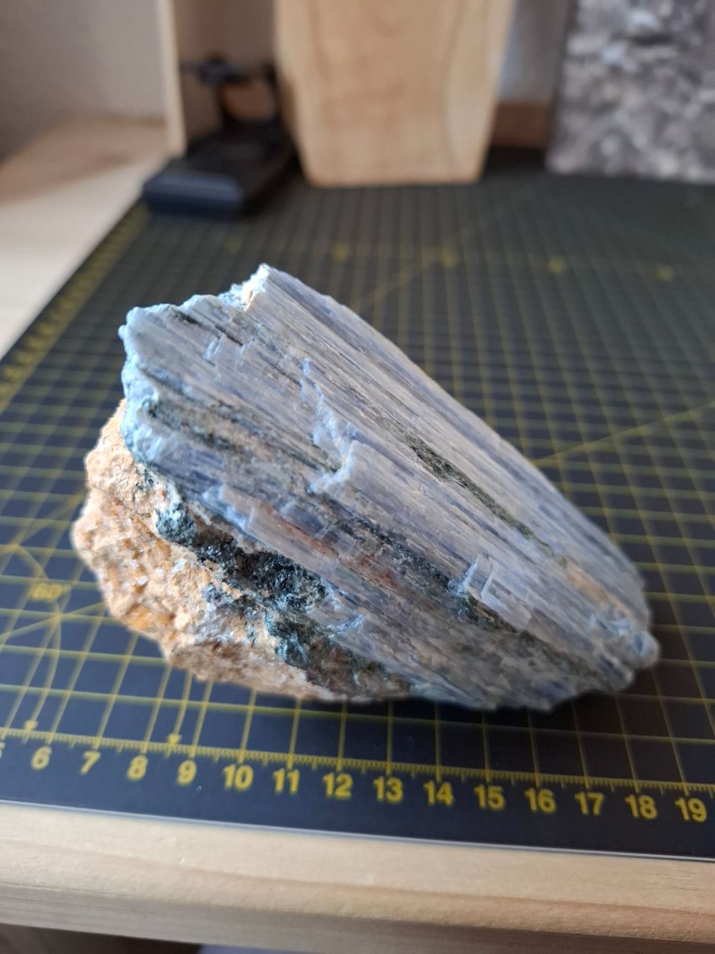 Minerali & Pietre curative: Kyanit -Disthen Mineral – Usato da Zwieselberg venduto da Halifaxmendusli 2