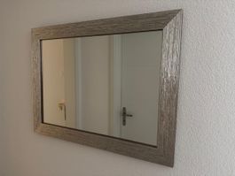 Miroir rectangulaire avec cadre argenté bon état