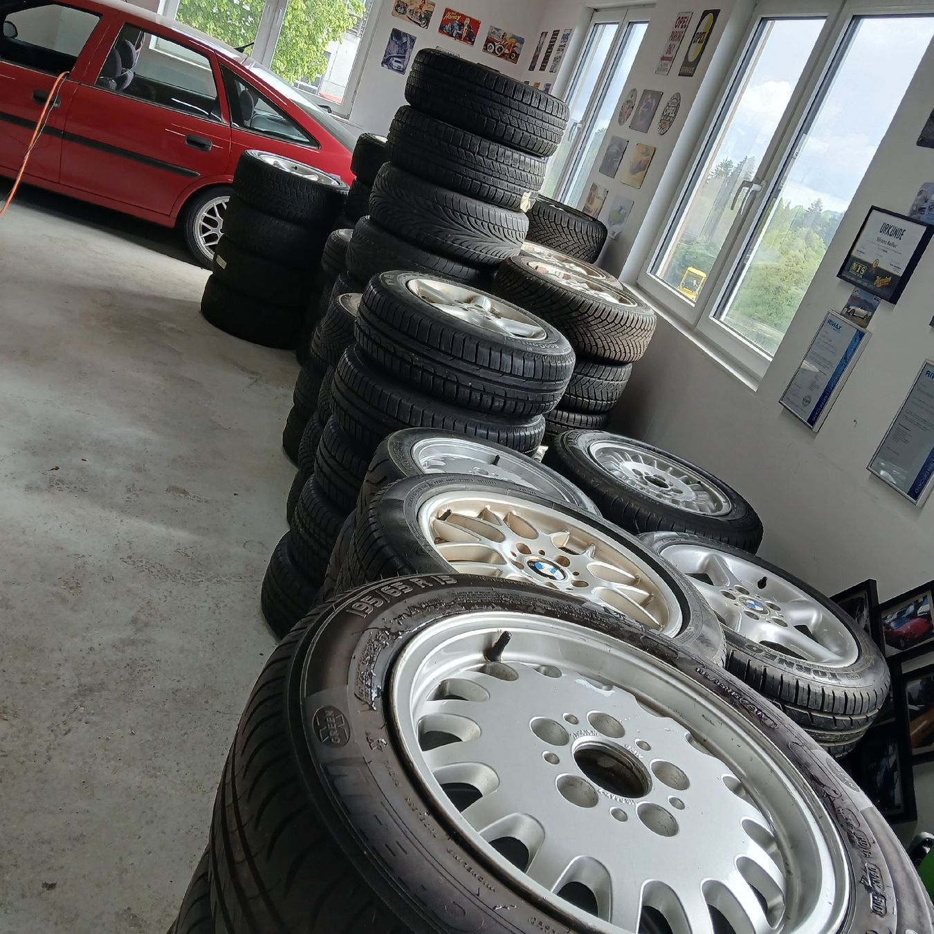 Pneumatici & Ruote complete: BMW Räder Liquidation – Usato da Degersheim venduto da ReiflerAutokosmetik