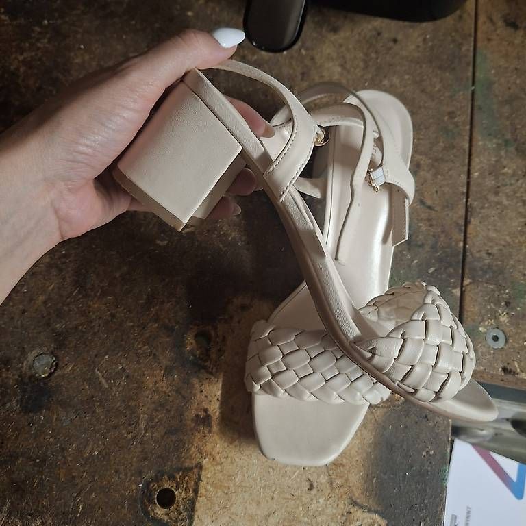 Chaussures femmes: Absatzschuhe Graceland Grösse 39 – D'occasion à Rütschelen par tam_5zbp