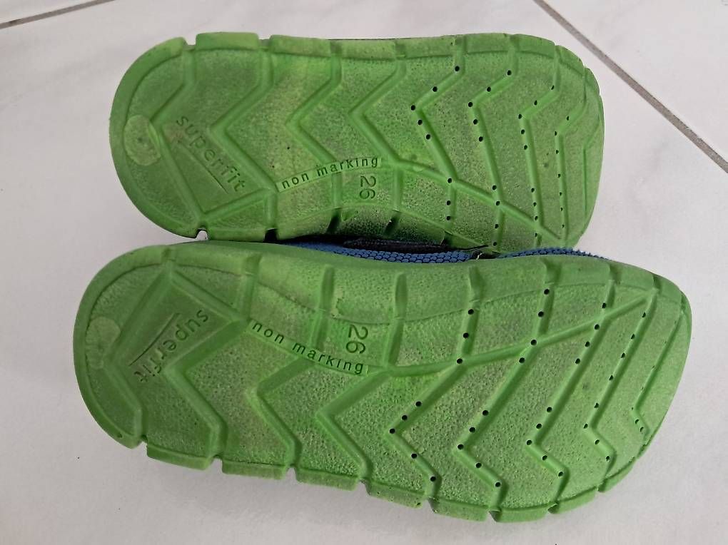 Superfit Scarpe per ragazzi: Finken / Hausschuhe Superfit Gr. 26 – Usato da Belp venduto da Verk976 1