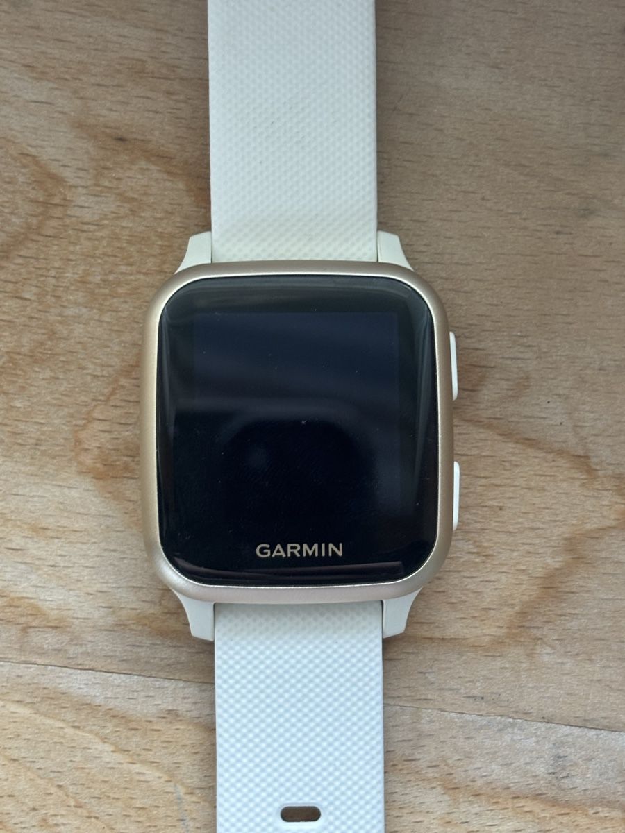 Garmin Orologi: Montre connectée garmin venu sq  – Usato da Avry-devant-Pont venduto da Odilee