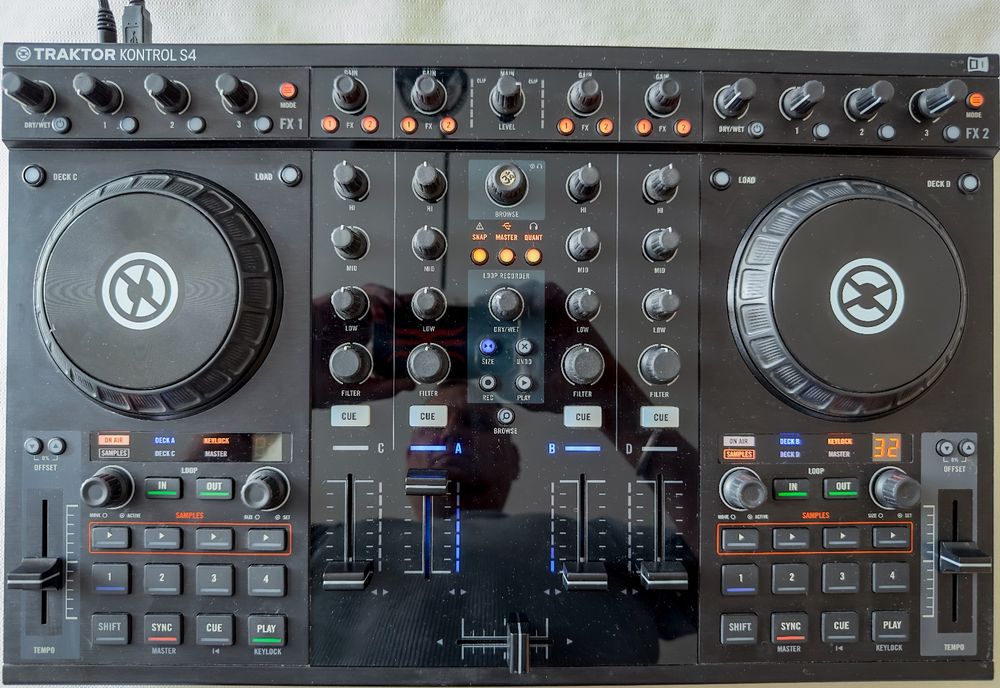 Native Instruments Traktor Kontrol S4 MK1 Kaufen auf Ricardo