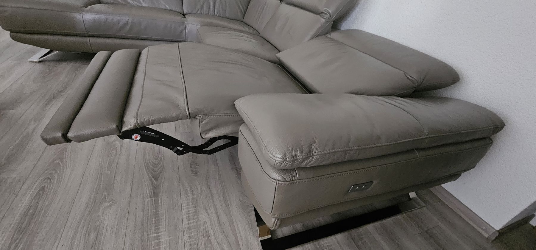 Sofas: Leder Ecksofa – Neuf (Voir description) à Baden par Khitsch 3