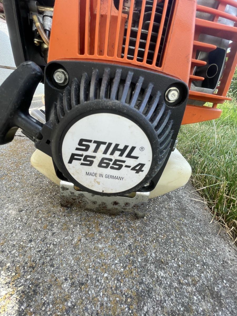 Stihl Toutes les machines: Defekter Stihl Freischneider Trimmer – Défectueux à Appenzell par mos_fqq5 1