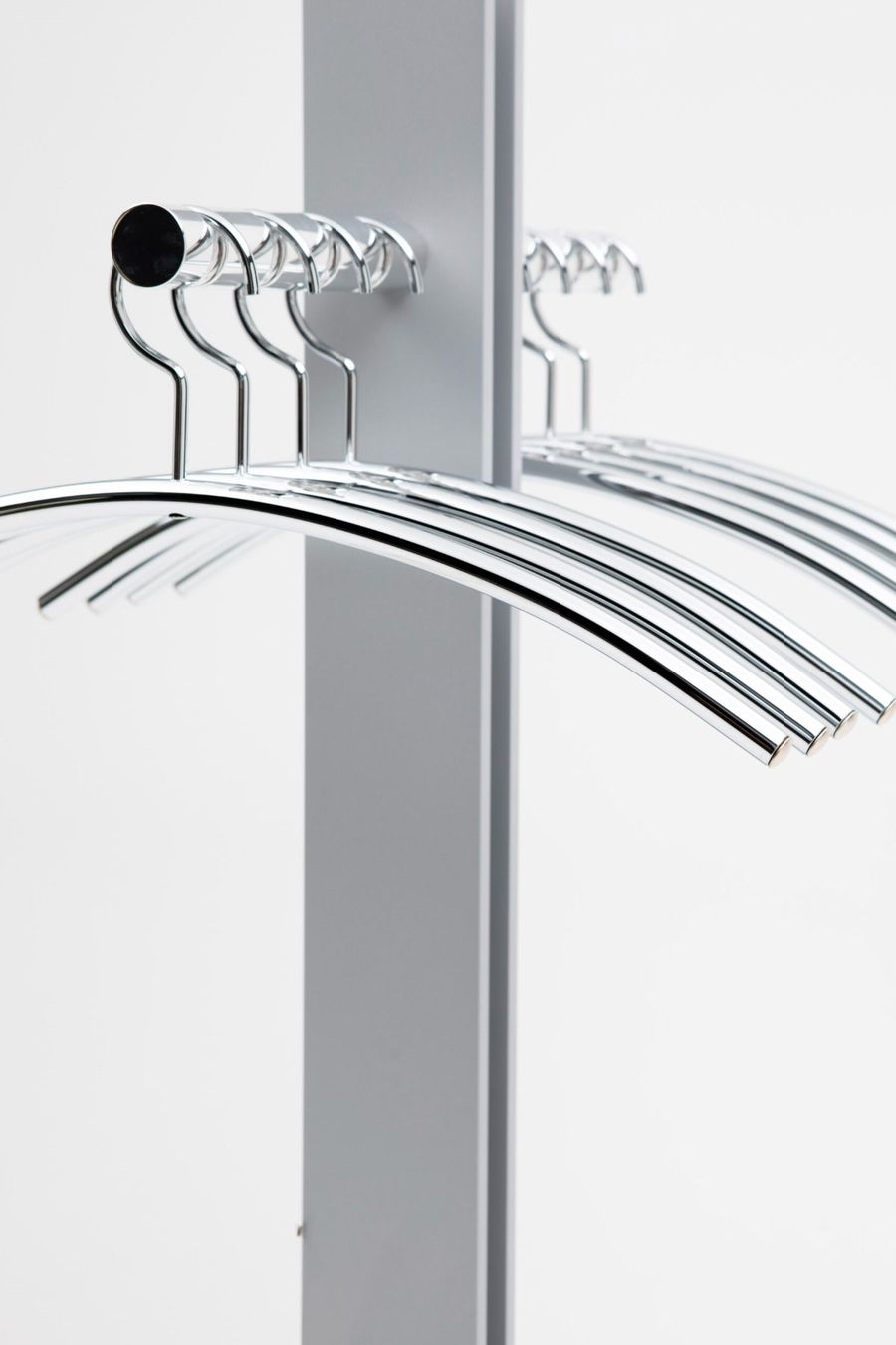 Garderobe: KLEIDERSTÄNDER STANDFREE DESIGNERSTÜCK VON CASCANDO – Gebraucht aus Winterthur von dennisalexander