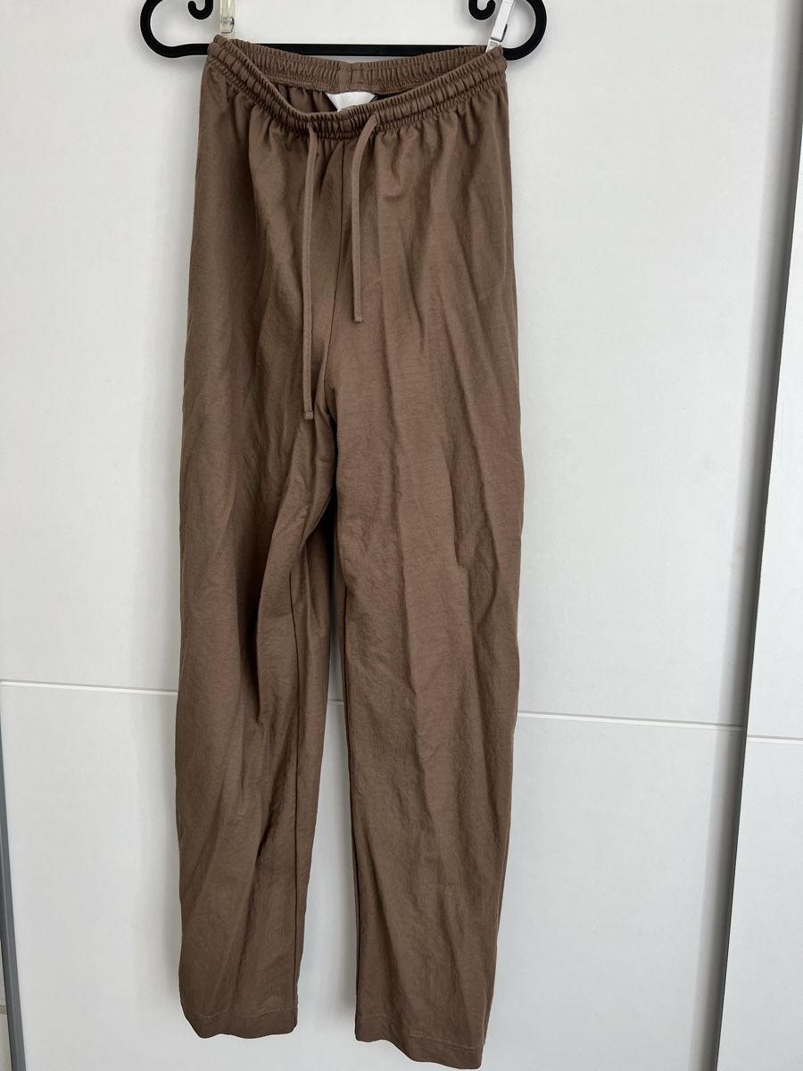 H&M Pantaloni: Braune, lockere Stoffhose H&M – Usato da Gachnang venduto da todressgolden 2