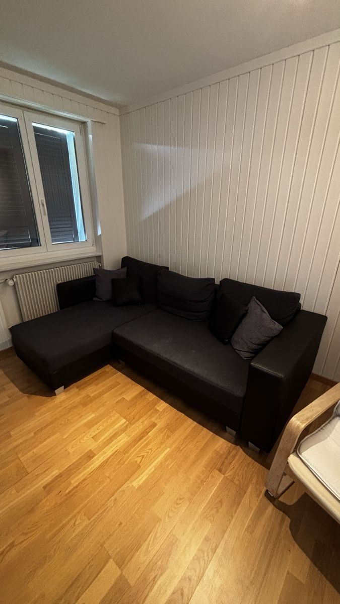 Sofas: Ecksofa dunkelgrau – Gebraucht aus St. Gallen von bombo19