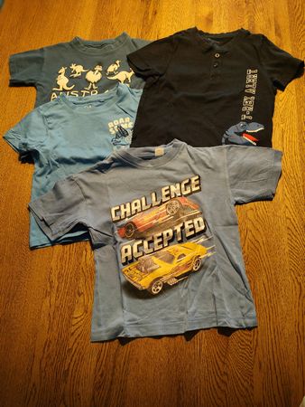 T Shirts Grösse 98/104