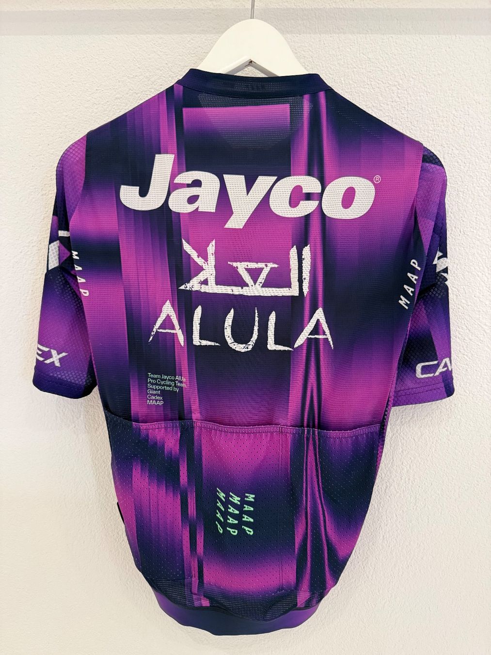 Canottiere & Pantaloni: MAAP GreenEDGE Pro Air Jersey 2025 – Usato da Luzern venduto da sqimxens 1