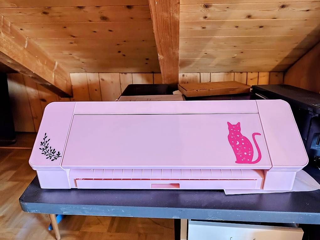 Stampanti: Plotter Silhouette Cameo 4 – Usato da Aesch LU venduto da DenMul