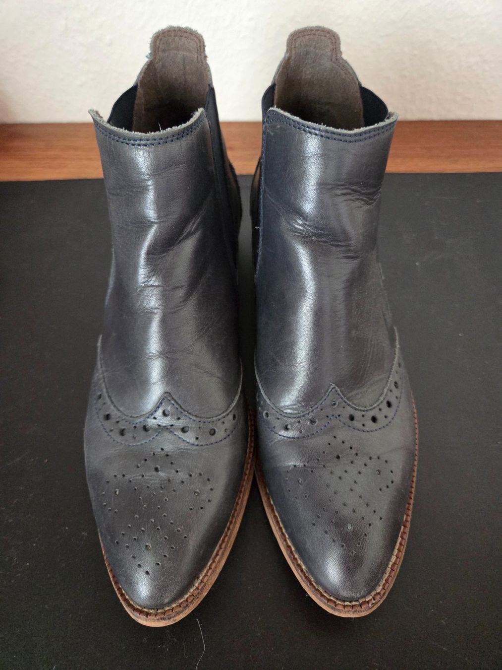 Scarpe da donna: Blaue Chelsea Boots – Usato da Zürich venduto da Stephs13 1