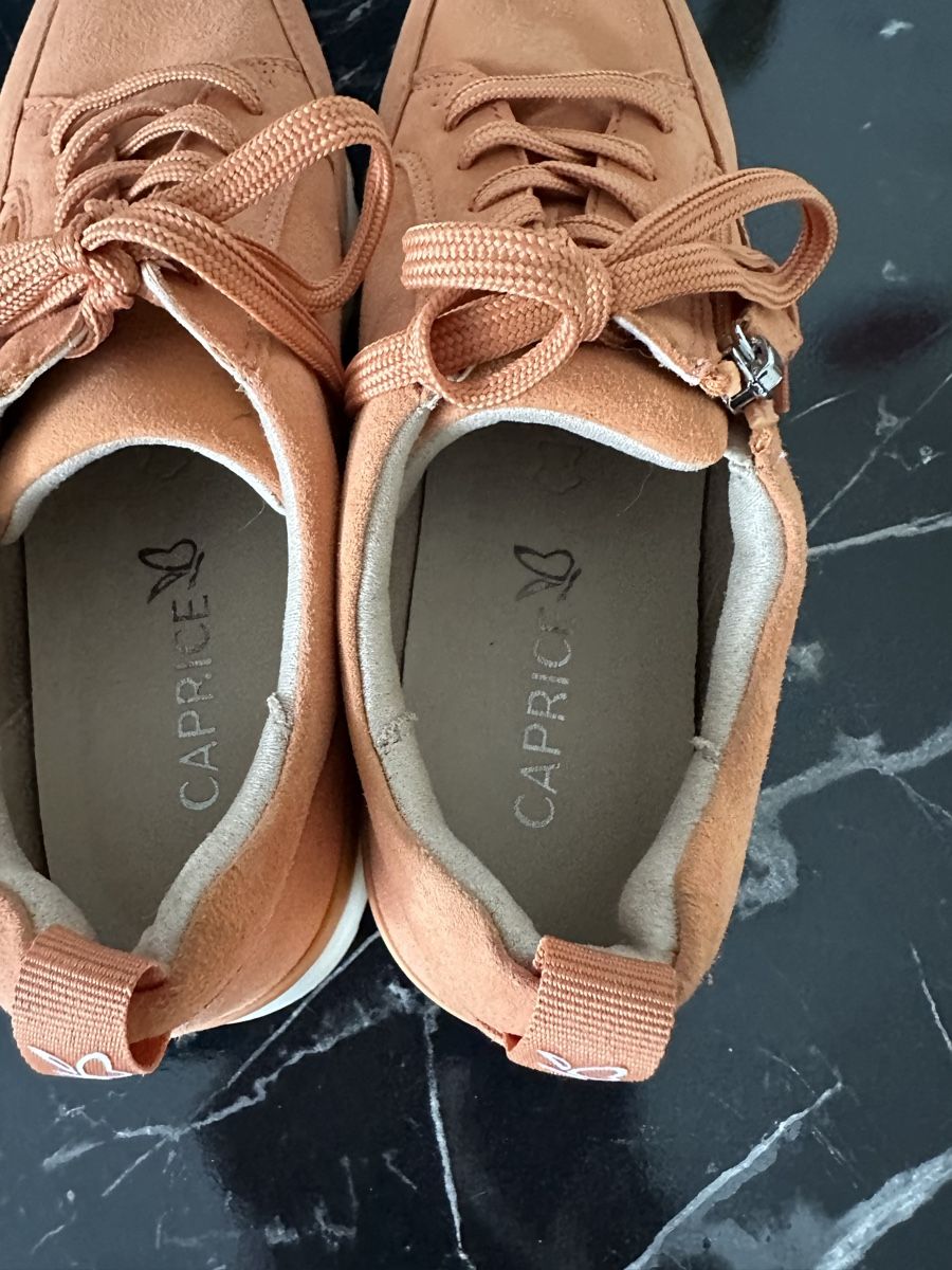 Damenschuhe: Damen Sneaker Caprice Gr. 38,ungetragen – Neu (gemäss Beschreibung) aus Mauensee von Braut-kleid 3