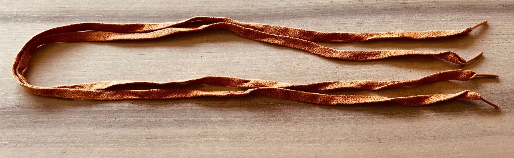 Altro in  Abbigliamento & Accessori: Schnürsenkel orange – Usato da Endingen venduto da chocosweet