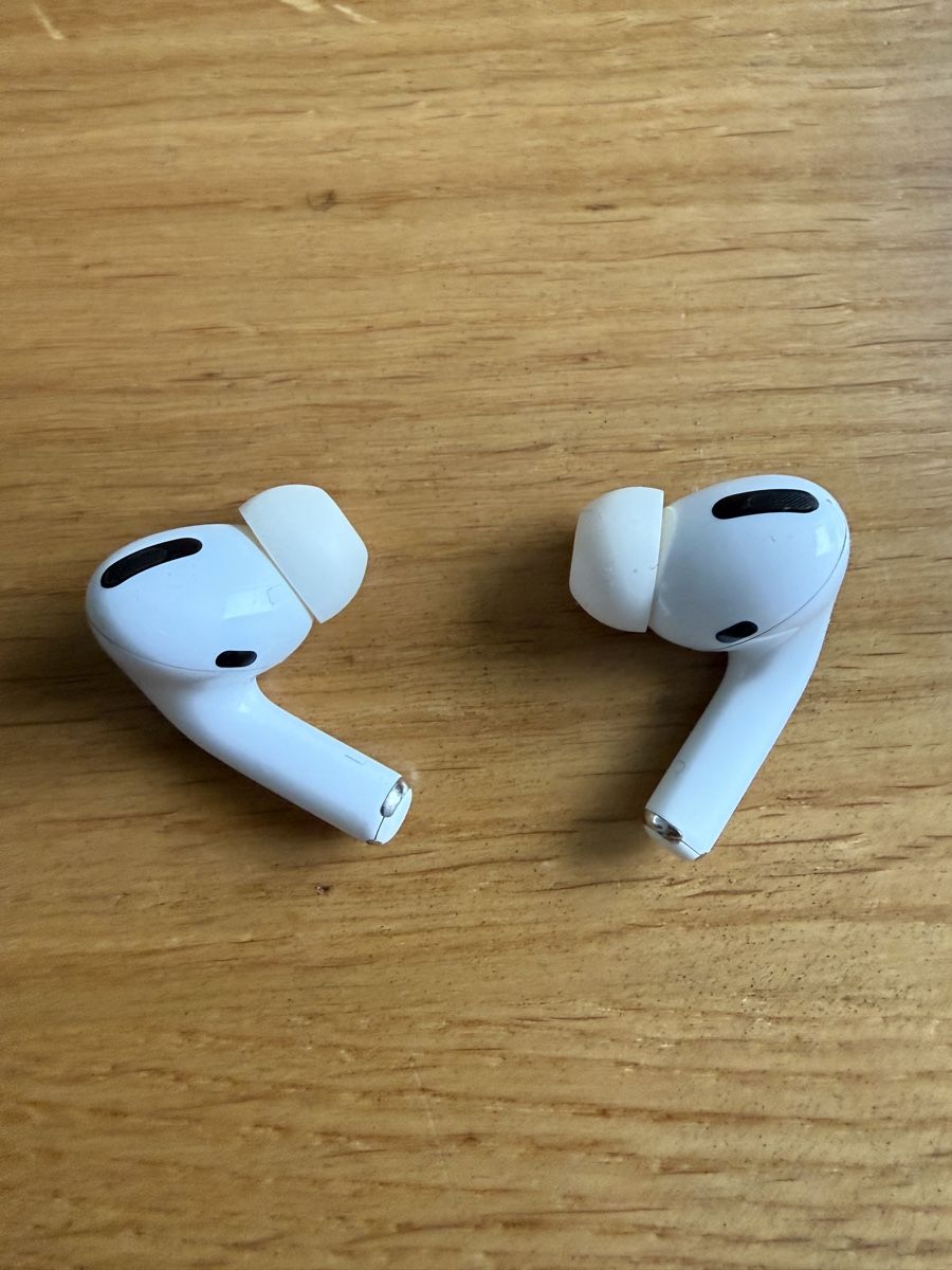 Apple Kopfhörer: Airpods Pro 1.gen – Defekt aus Bern von platte-maa 1
