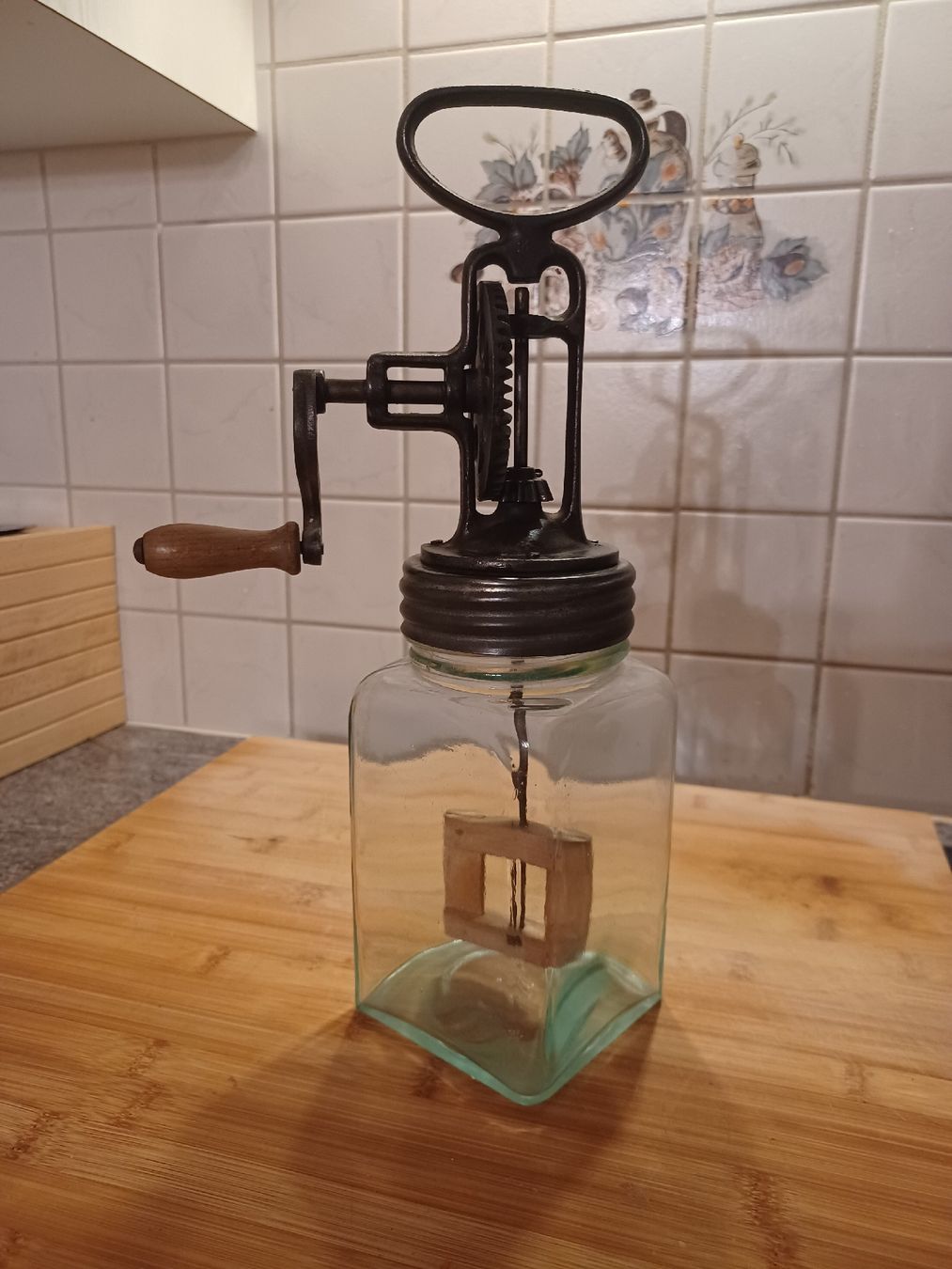 Elettrodomestici da cucina: Grossmutters Antikes Butterfass ca 1940. – Usato da Merenschwand venduto da KbVl 1
