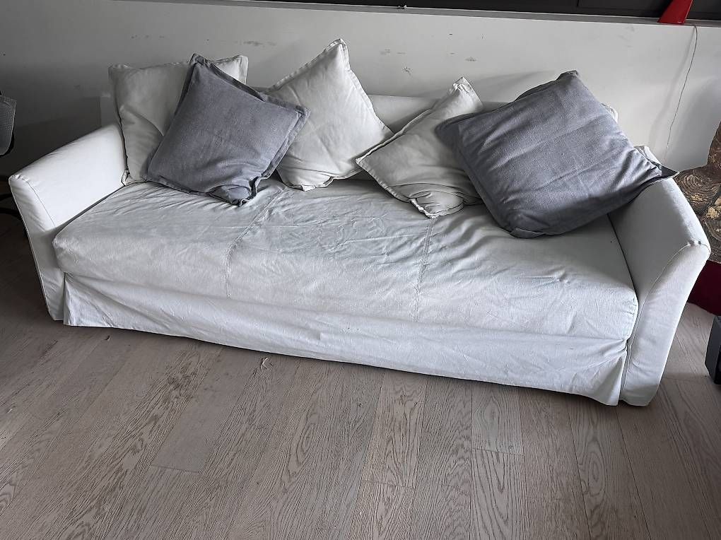 Divani: HOLMSUND SOFABED – Usato da Melide venduto da cla_g5fs