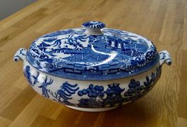 Antike Terrine BISTO ENGLAND