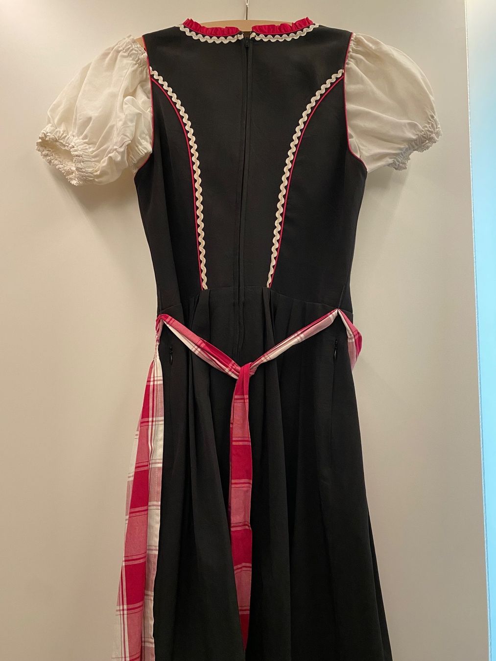 Vestiti: Hochwertiges Dirndl inkl. Bluse – Usato da Frasnacht venduto da IsiR88 3