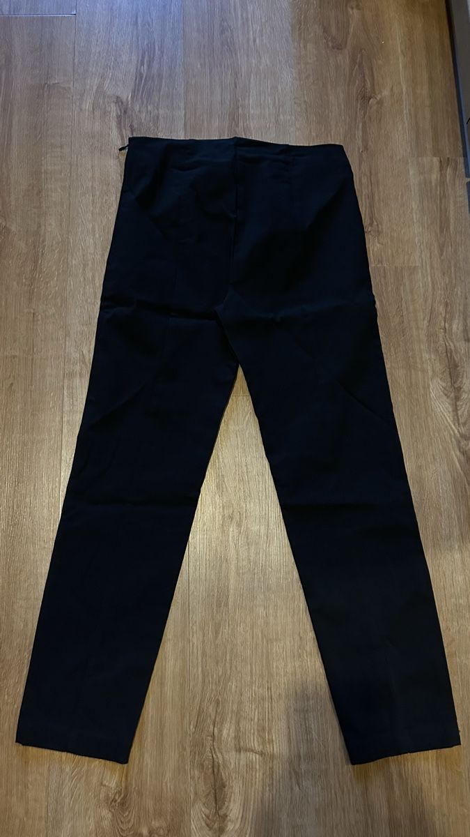 Pantaloni: Pantacourt noir – Nuovo (secondo la descrizione) da Yverdon-les-Bains venduto da Little_M0nster 4