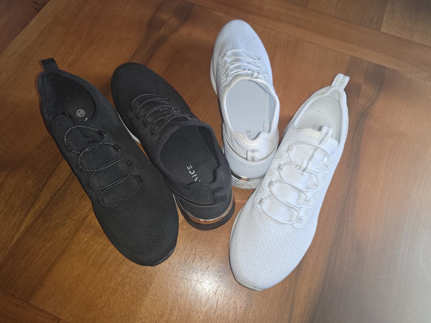 Dosenbach Scarpe da donna: NEU 2 paar trendige sneaker, black&white gr 40 – Nuovo e nell'imballaggio originale da Winterthur venduto da chimischimi 6