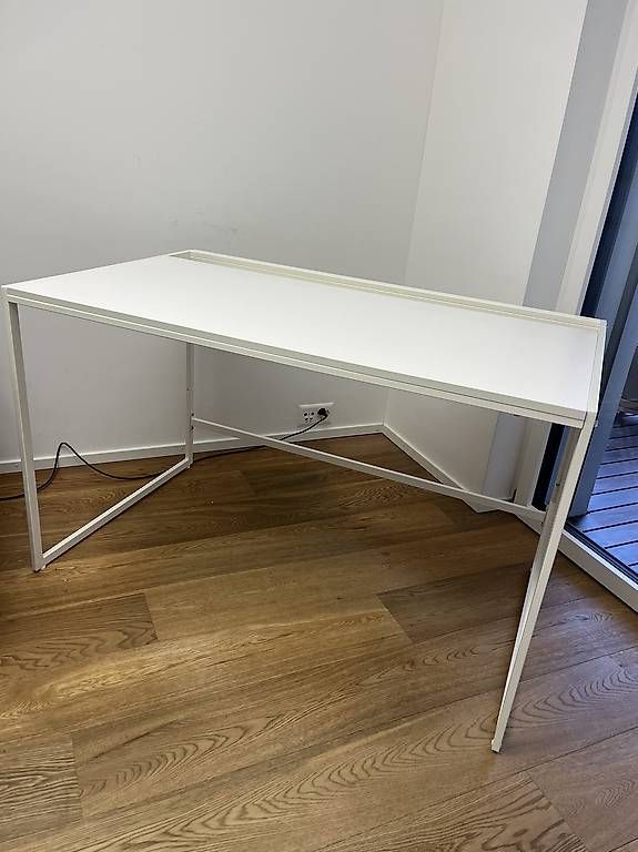 Scrivanie: Arbeitstisch – Usato da Uitikon Waldegg venduto da Jaja6 1