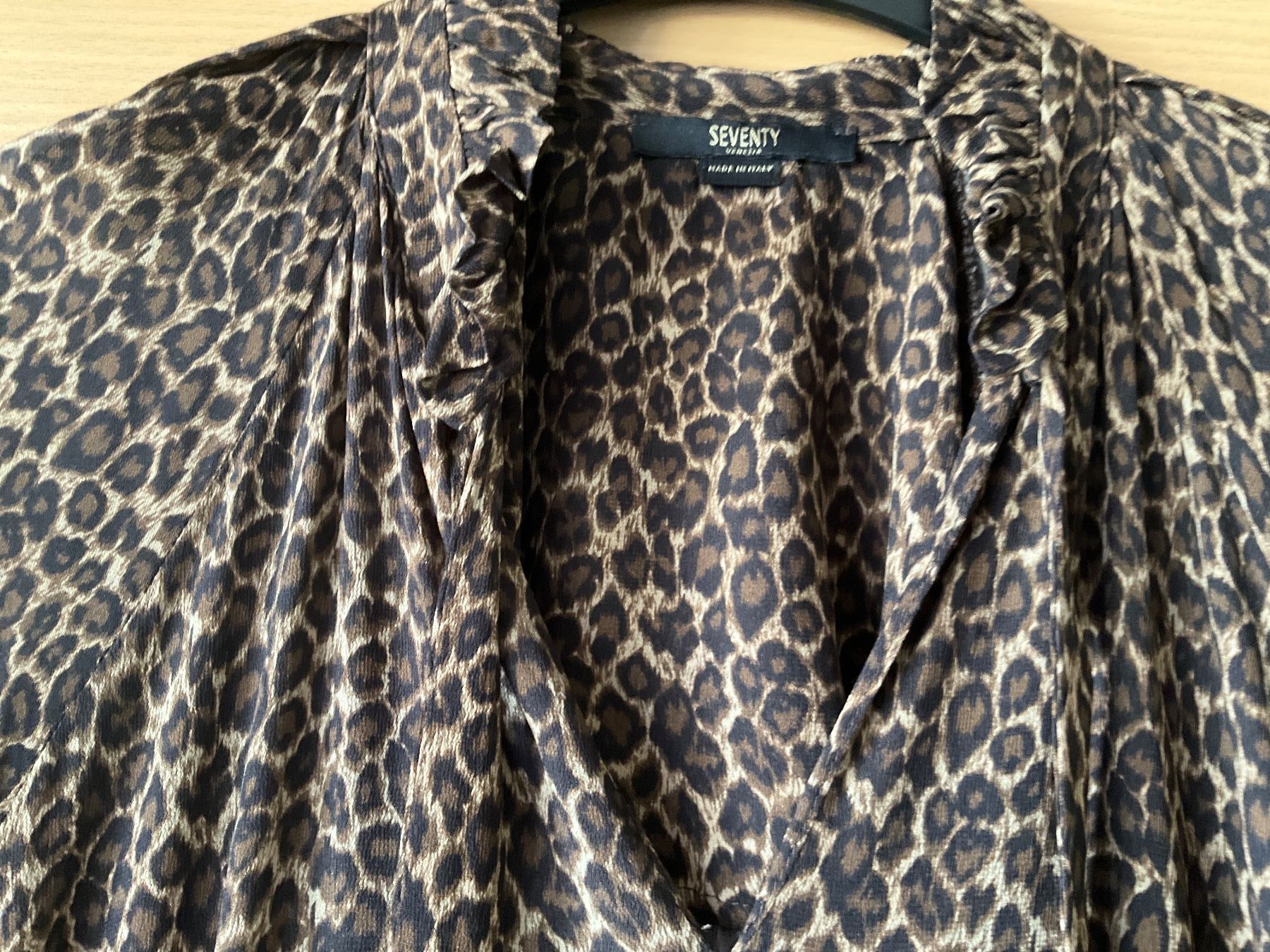 Vestiti: Robe ou casaque Seventy taille 38-40 – Usato da Murten venduto da Louis1954 1