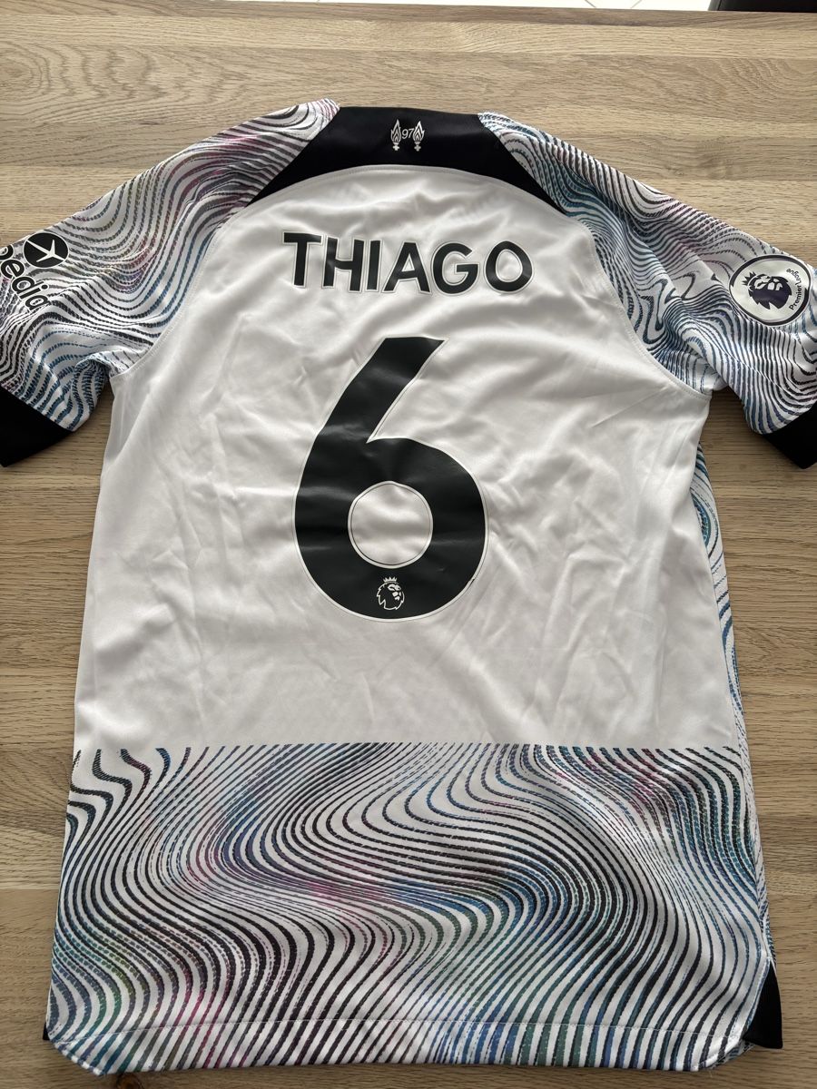 Liverpool Fc Leibchen & Hosen: Fc Liverpool Trikot 22/23 – Gebraucht aus Domat/Ems von tim_lq6b 8