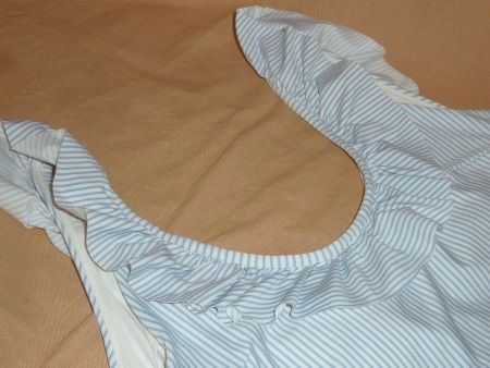 maillot de bain à rayures bleu avec froufrou L femme