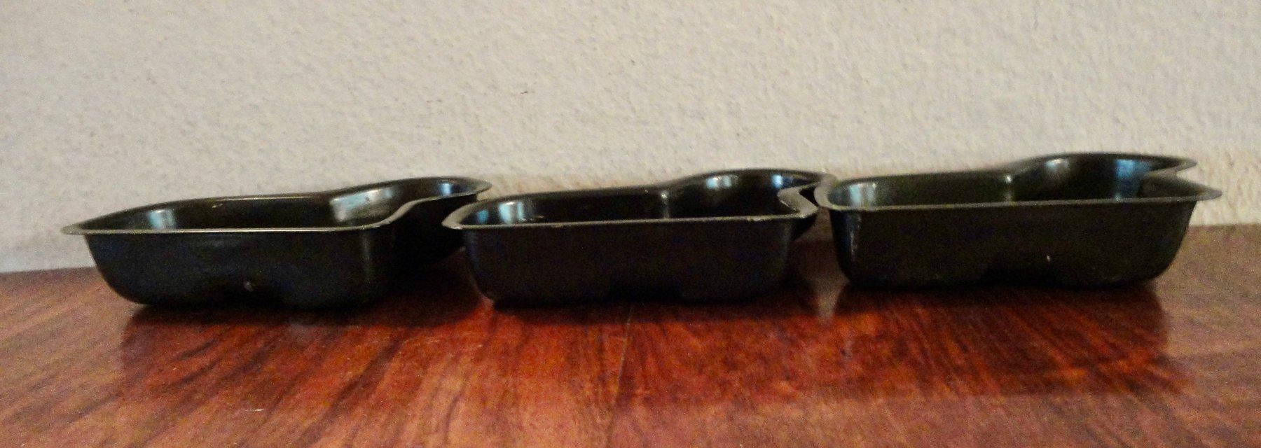 Backformen: 3 Osterlamm Formen Backformen Metall schwarz 3 Stk – Gebraucht aus Wädenswil von FILI10 1