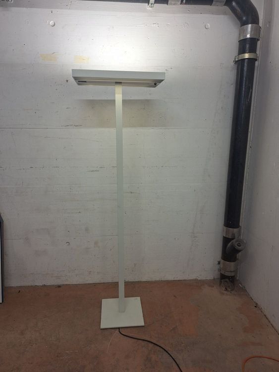 Lampen: Stehlampe weiss Metall dimmbar – Gebraucht aus Glattbrugg von majuska01