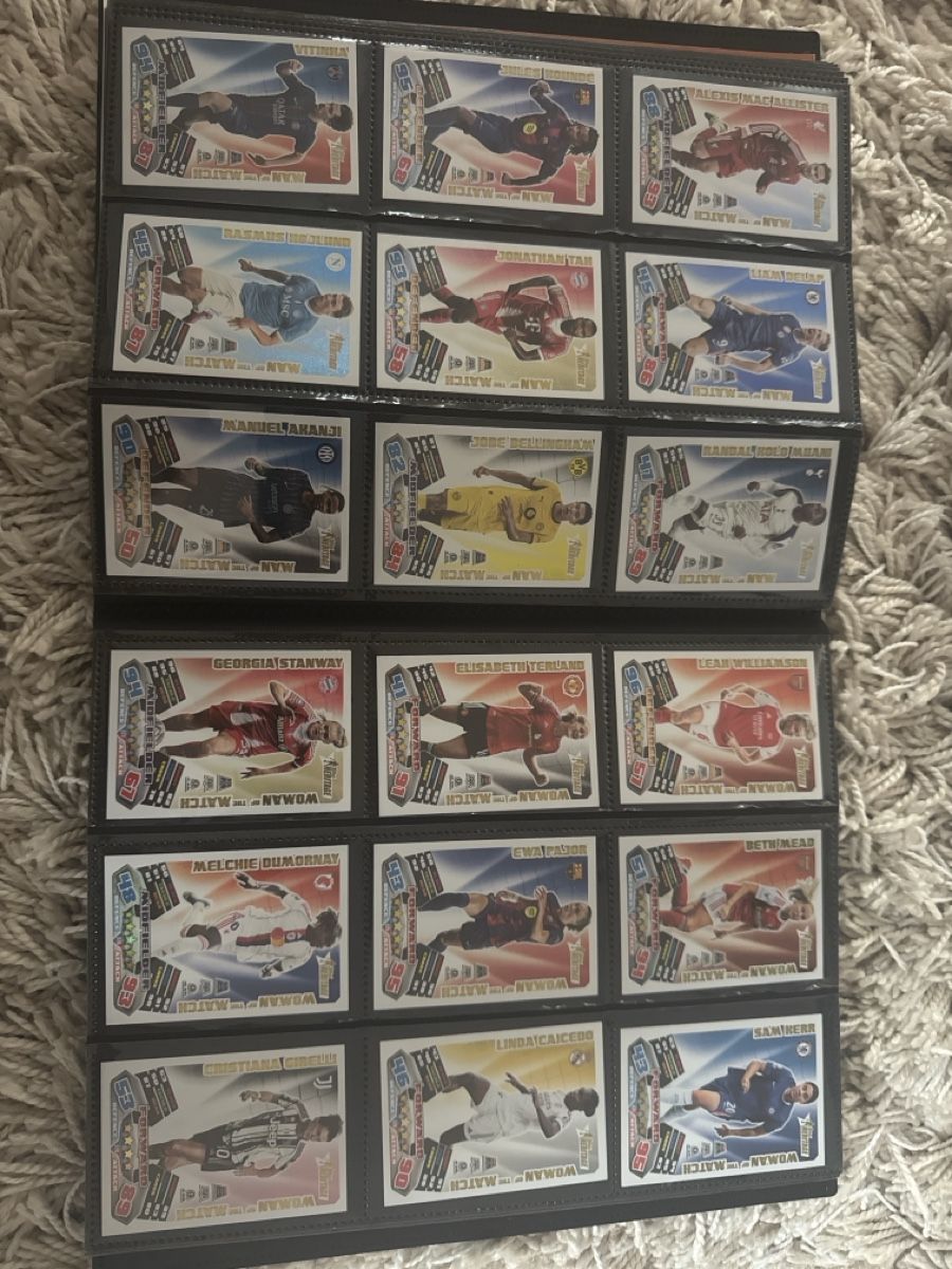 Topps Cartes à collectionner: Topps Match Attax Extra 2026  – Neuf (Voir description) à Muolen par Pelon1 3