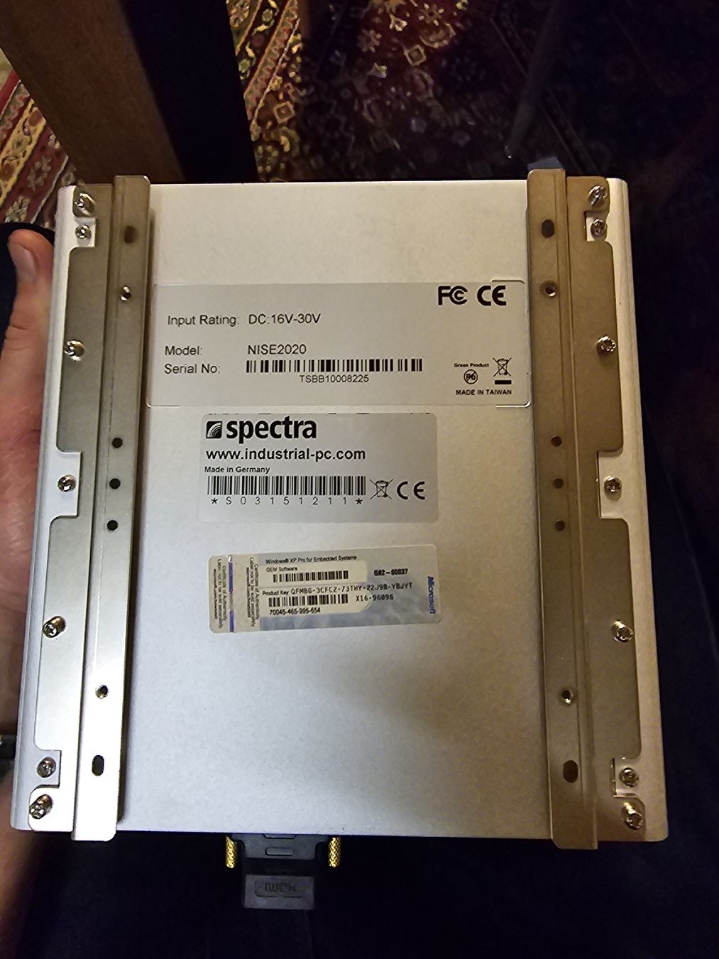 PC: Spectra Industrie PC Lüfterloser Computer (D) – Usato da Rorschach venduto da TimelessTrading 3