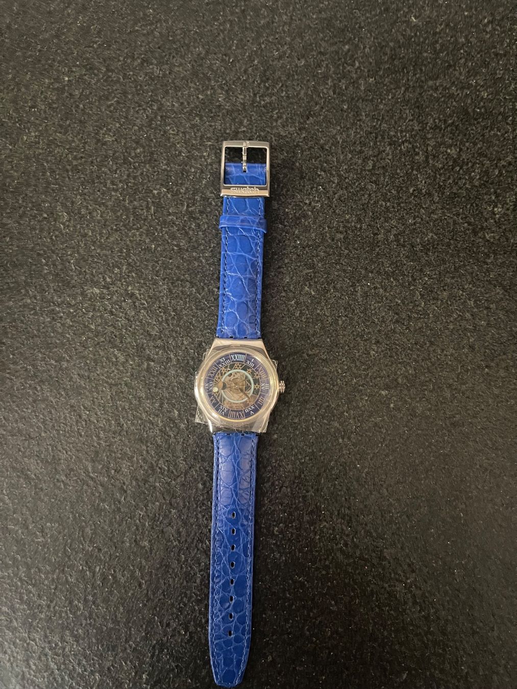 Swatch Orologi: Swatch magic treasure platinum new – Nuovo e nell'imballaggio originale da Corsier GE venduto da Monk 4