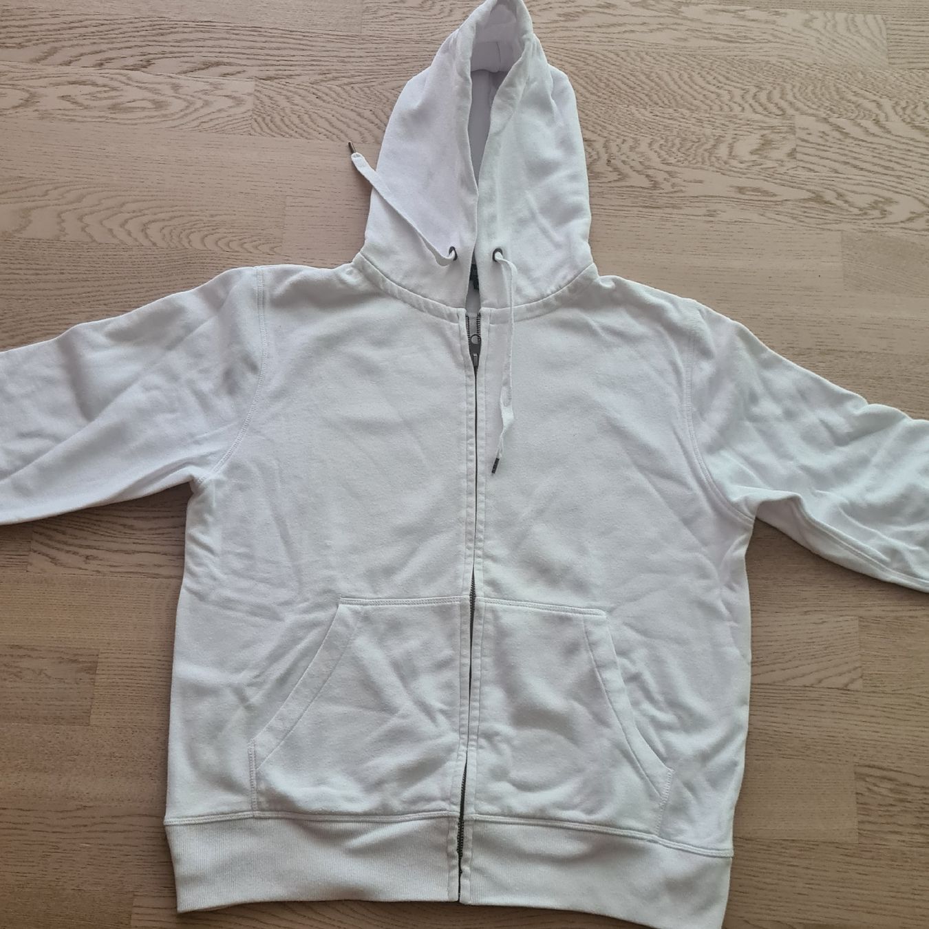 Vestes: Kapuzenjacke Gr L weiss – D'occasion à Steinen par turbogeiss99