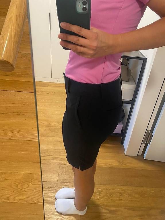 Nike Pantaloni: Nike Golf Hose / Shorts – Usato da Zürich venduto da Connywee 2