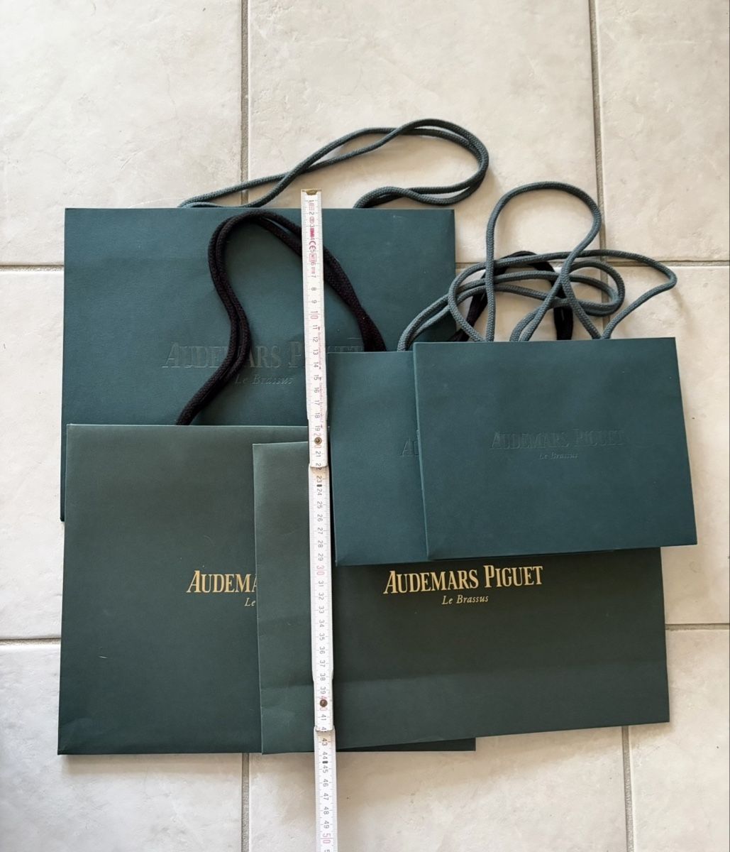 Sacs: Audemars Piguet Papier Taschen – D'occasion à Etoy par Diadefin 1